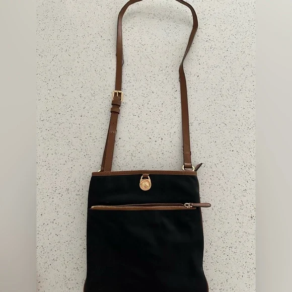 Michael Kors Black Nylon & Leather Trim Crossbody Bag – Gold Hardware - Picture 3 of 8